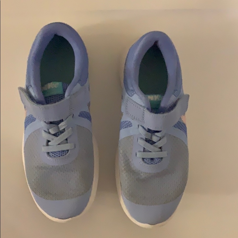 Girls Nike Revolution 4 GS